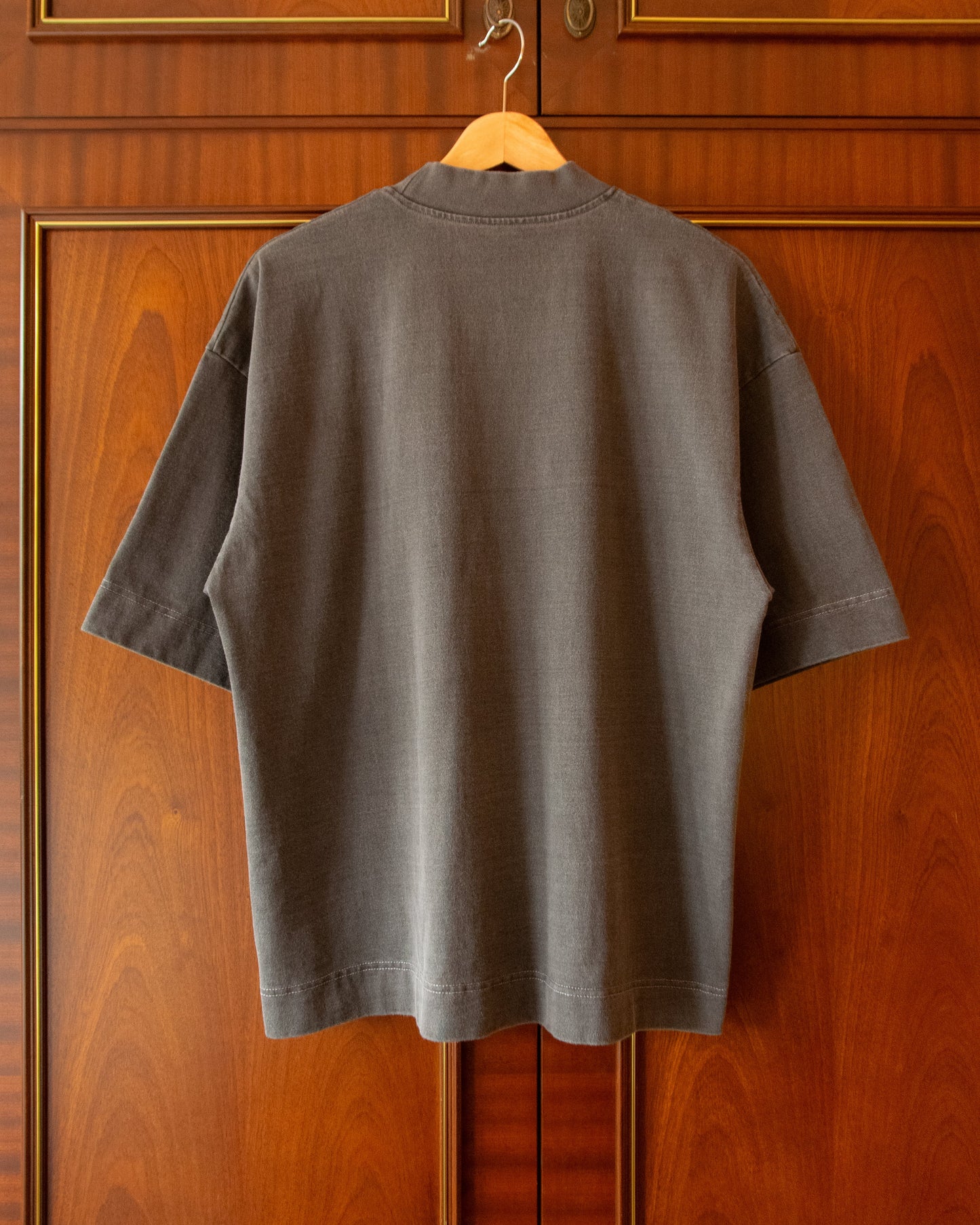 HOTEL ERRORS HEAVYWEIGHT TEE - RAGUSA IBLA (SABLE)