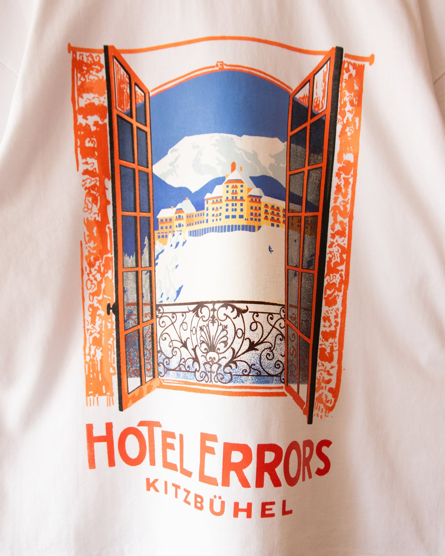 HOTEL ERRORS HEAVYWEIGHT TEE - KITZBUHEL